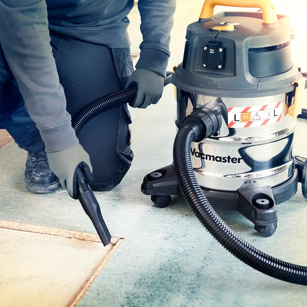 Vacmaster L20 Wet and Dry Vacuum cleaning a crevice on a Irish building site