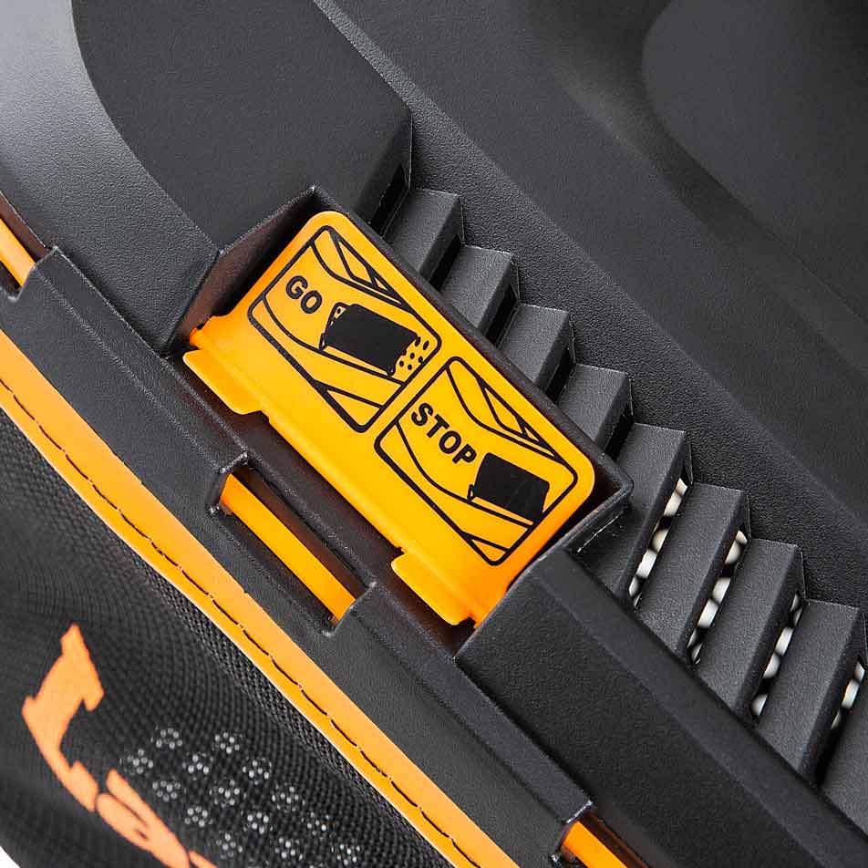 LawnMaster 1400W 34cm electric lawnmower with grass box full indicator