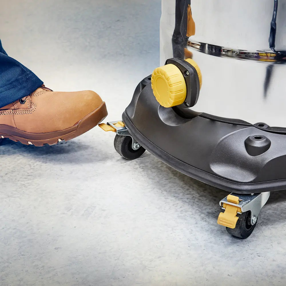 Vacmaster L38 L Class Wet and Dry Vacuum break system being operated by tradesman