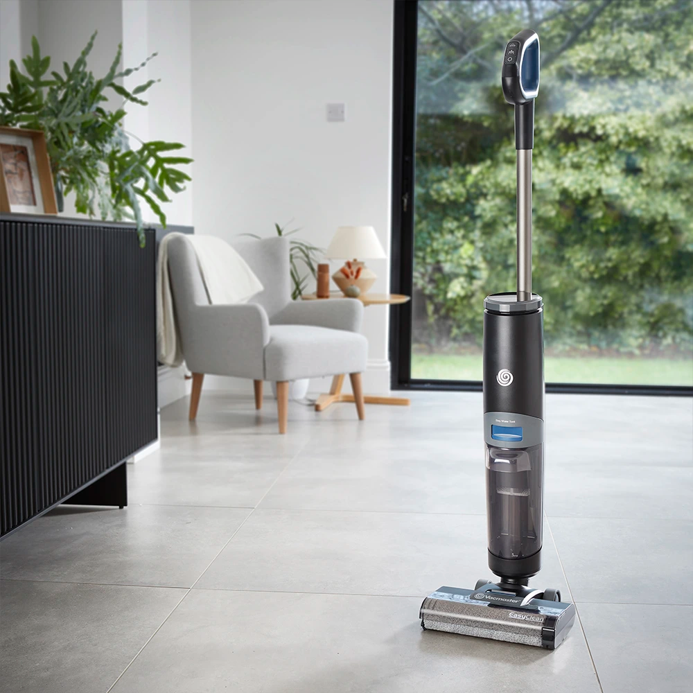 Vacmaster Hard floor Cleaner HSC in a Kitchen HA2202UK