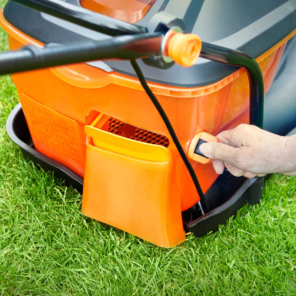 LawnMaster Hover Collect Mower 36cm 1800W Mulching Switch