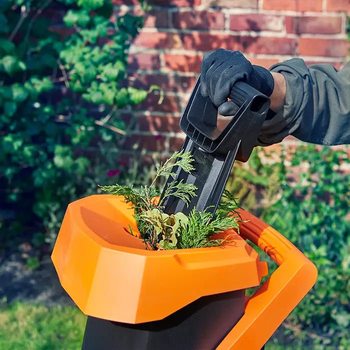 Safe Garden Shredder with a Plunger