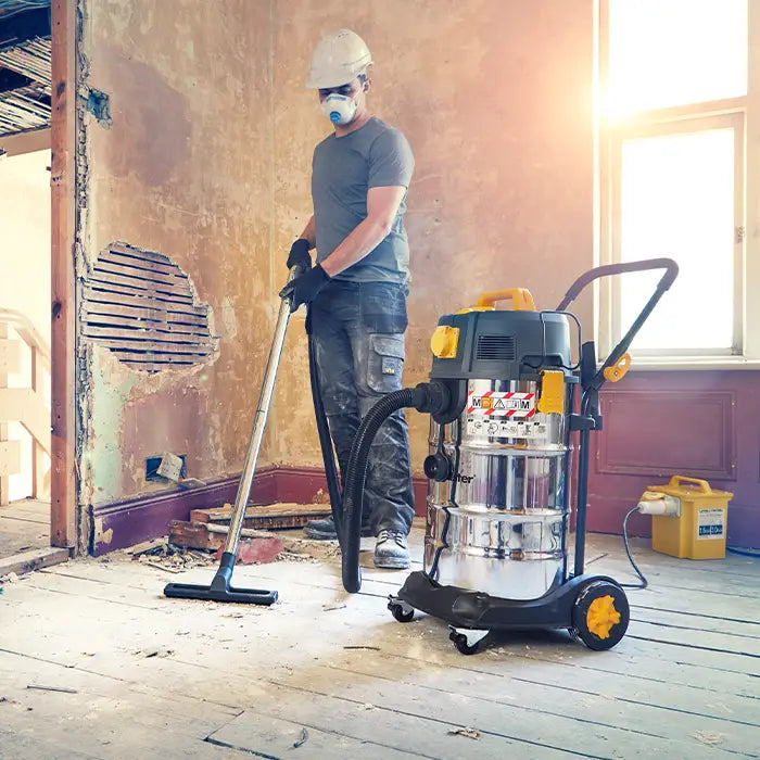 Vacmaster 38L Dust Extractor with 1100W Motor