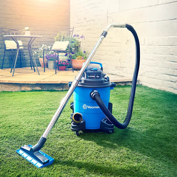 Powerful garden vacuum