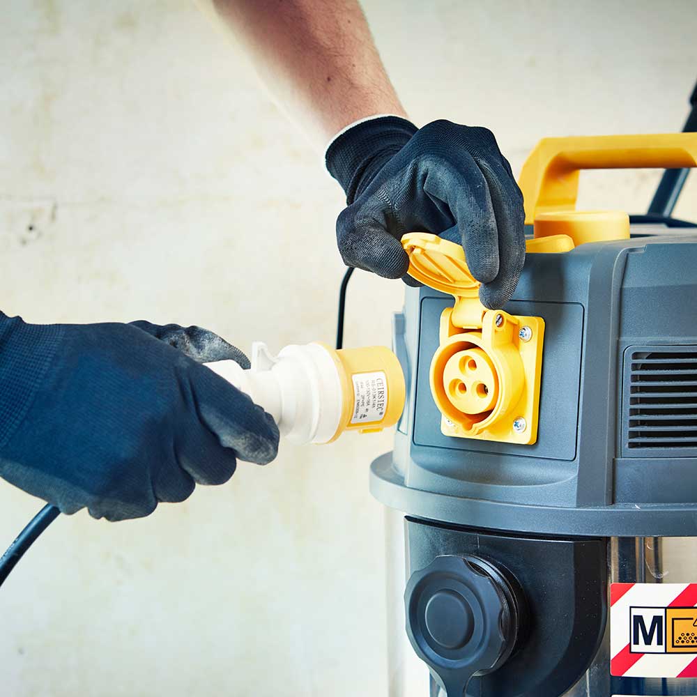 Vacmaster M38 high specification wet and dry vacuum for use on building sites with its power take off socket