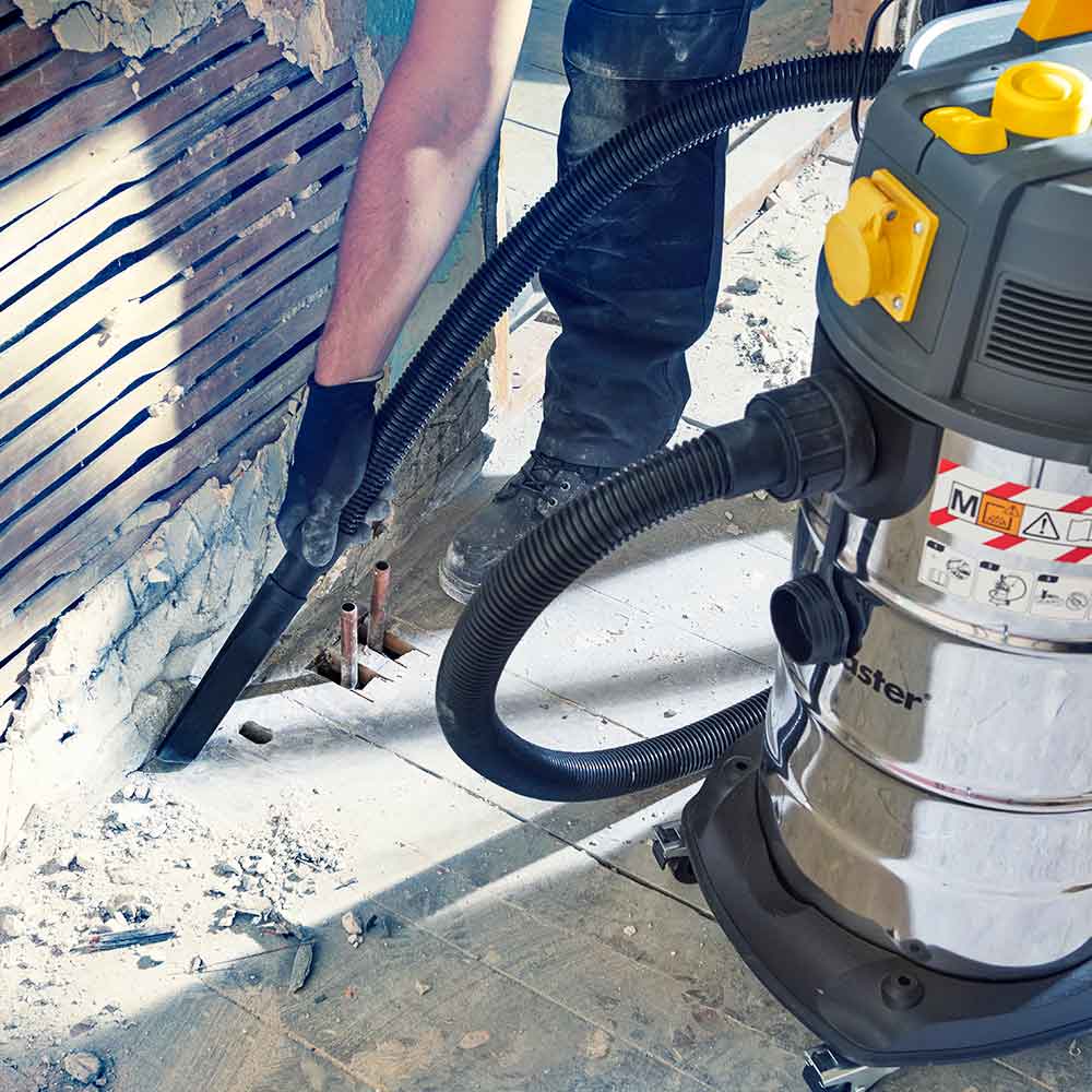 Vacmaster M Class Dust Extractor collecting Plaster Dust