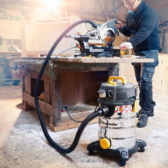 Vacmaster Dust Extractor Connected to a Saw in an Irish Worskshop